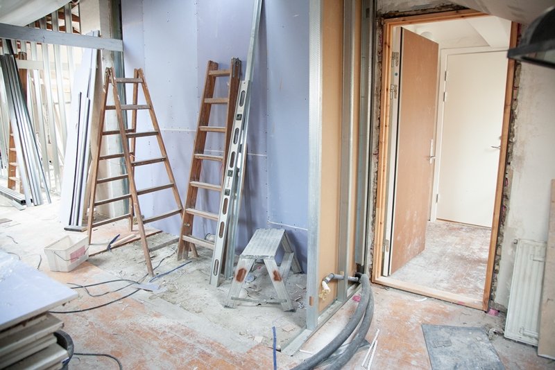 How to Choose the Right Contractor for Your Home Renovation Project